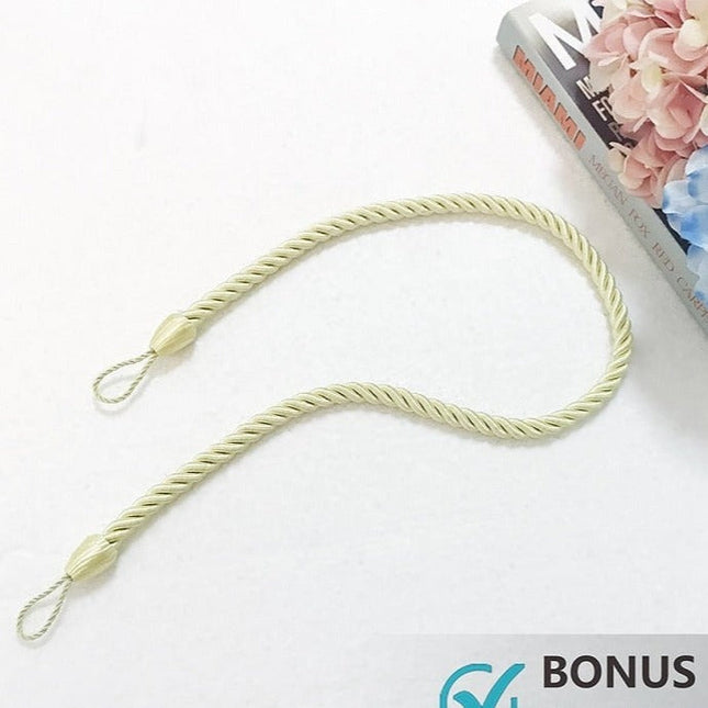 Gennemsigtigt udendørs gardin med metaløjer