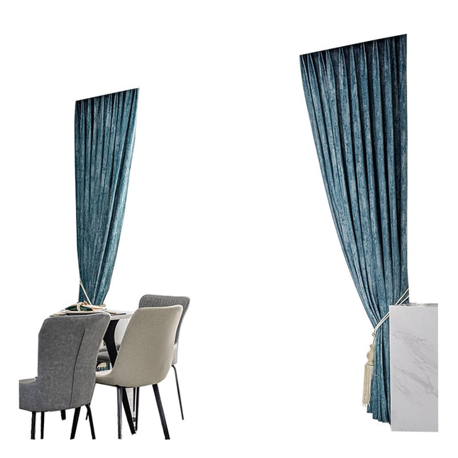 Støvet blåt velour mørklægningsgardin