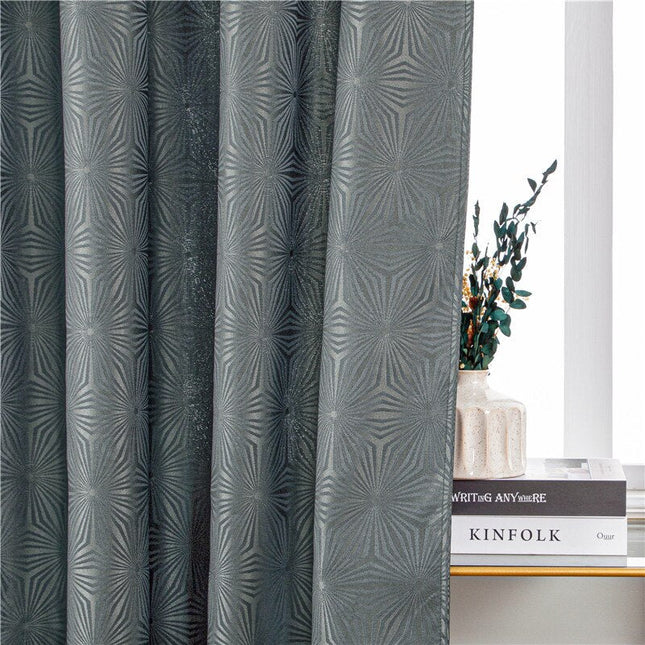 Gråt gardin med geometrisk jacquardmønster