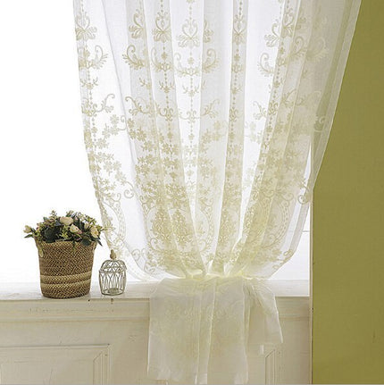 Gennemsigtigt gardin med elegant damask broderi