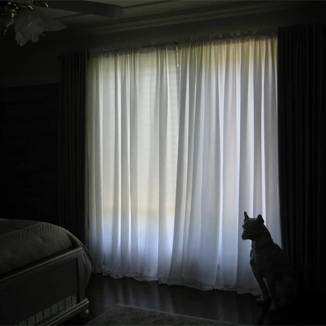 Hvidt let og luftigt gardin