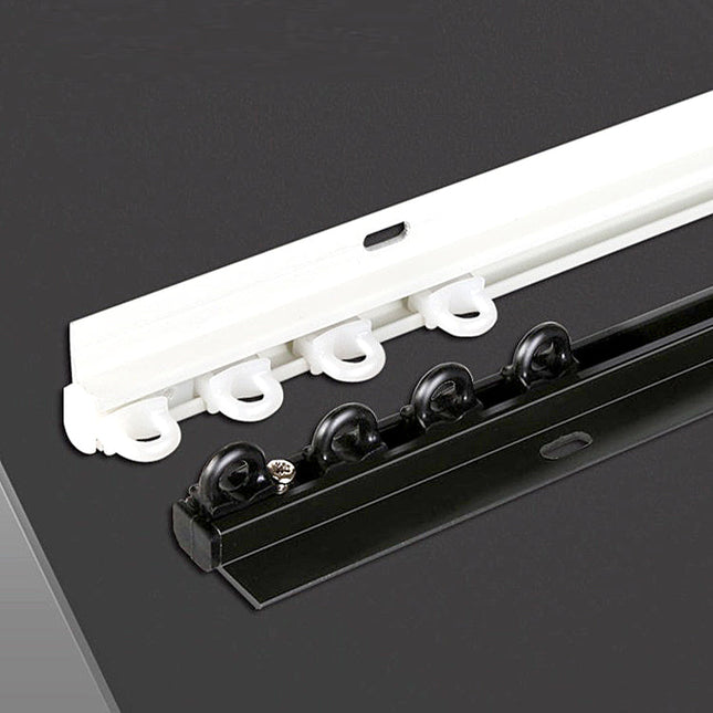 Sort gardinskinne til nem loftmontering