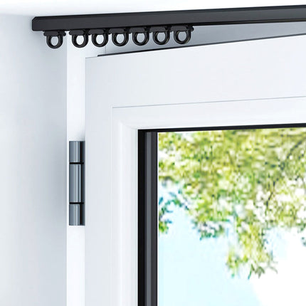 Sort gardinskinne til nem loftmontering