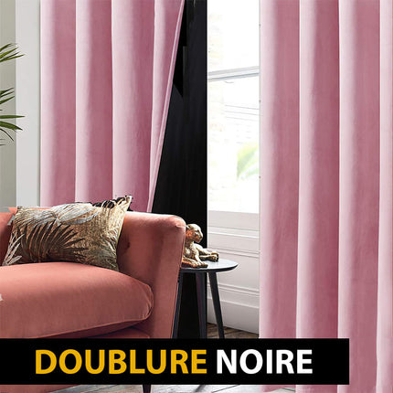 Mørklægningsgardin i pudderrosa fløjl med øjer