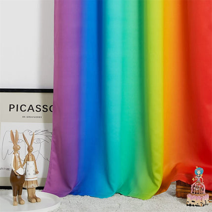 Regnbuefarvet mørklægningsgardin til børneværelset