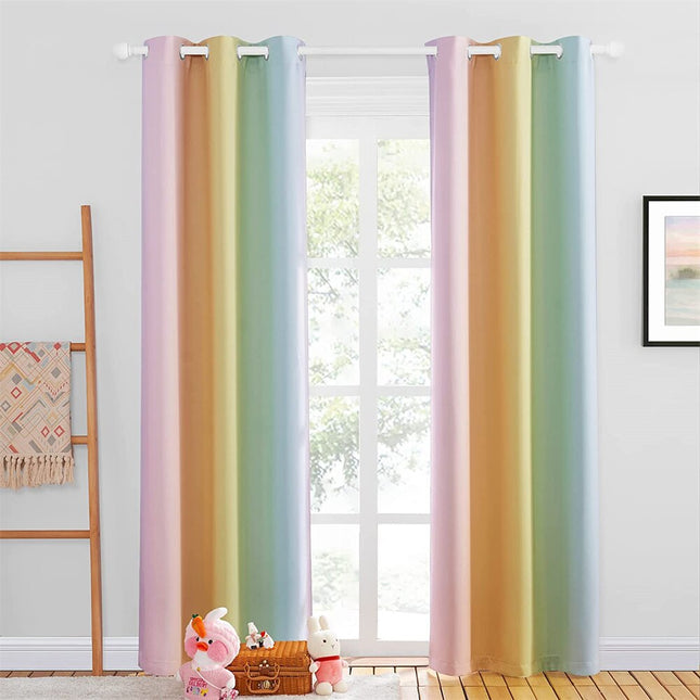 Regnbuefarvet mørklægningsgardin til børneværelset