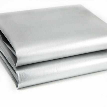 Sort mørklægningsstof med sølvbelægning