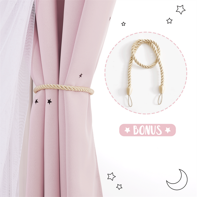 Lyserødt gardin med stjerne-tyl overlay