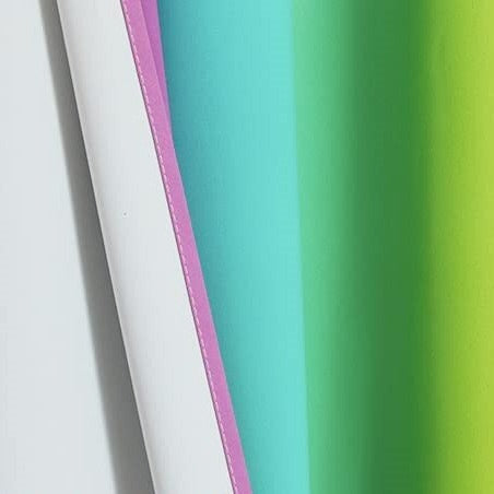 Regnbuefarvet mørklægningsgardin til børneværelset