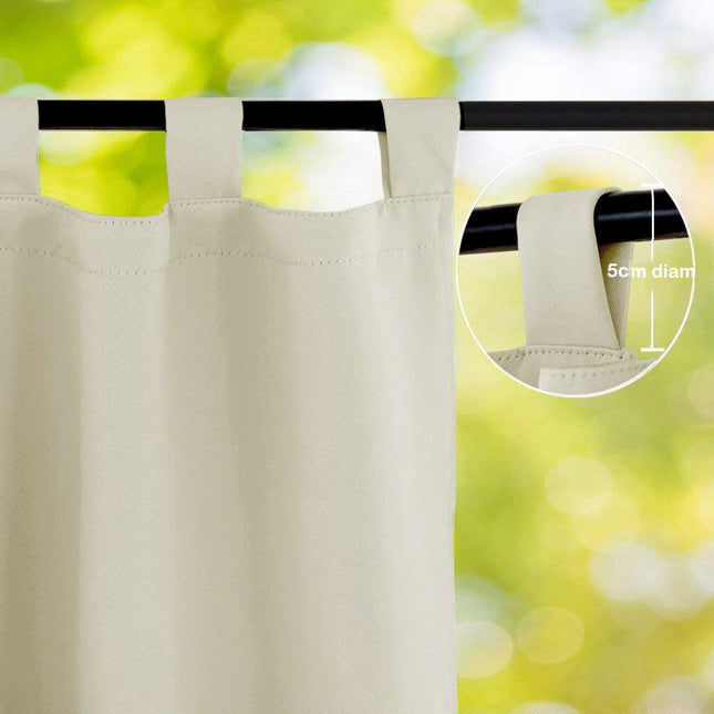 Vandtæt cremefarvet udendørsgardin med ringe