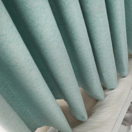 Turkis lysfiltrerende gardin til stue