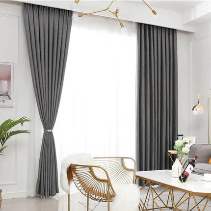 Gråt mørklægningsgardin med struktur