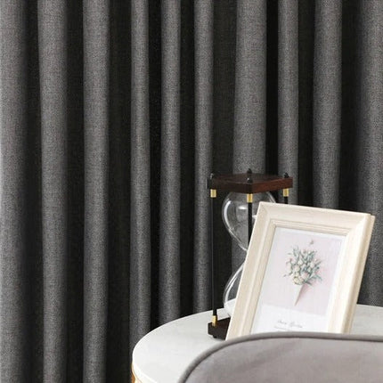 Gråt mørklægningsgardin med struktur