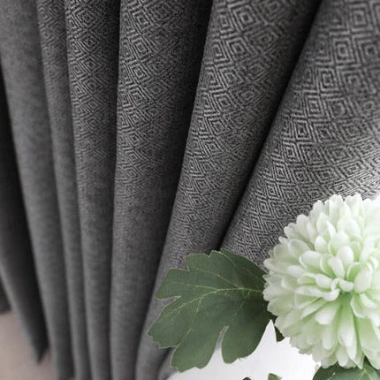 Gråt mørklægningsgardin med struktur