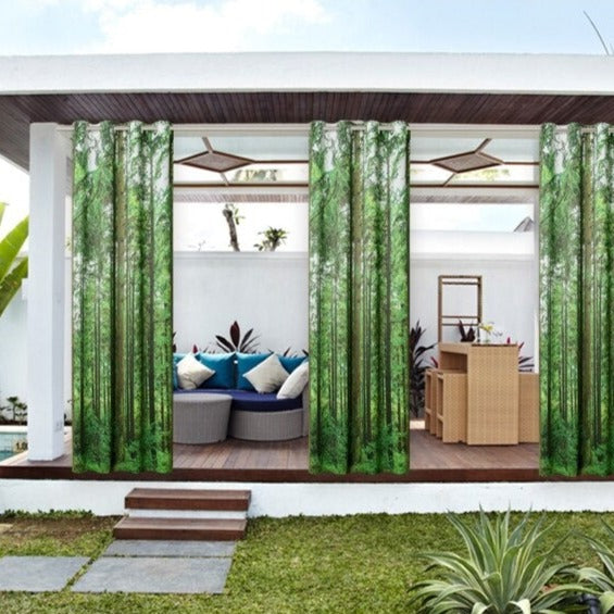 Gardin med realistisk skovmotiv print