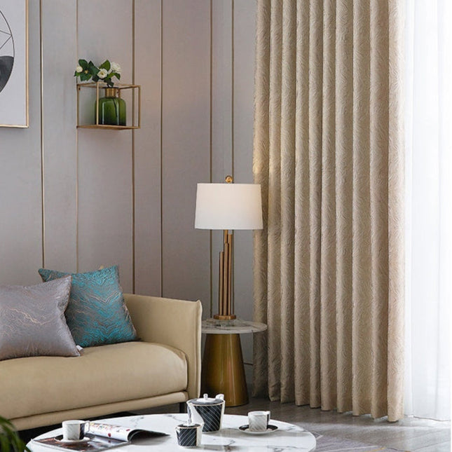 Beige mørklægningsgardin med bølget mønster