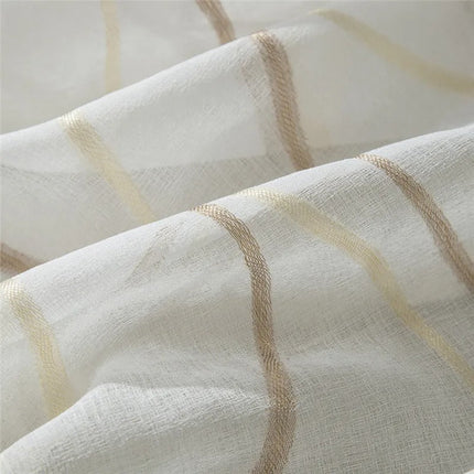 Let gardin med bølget mønster