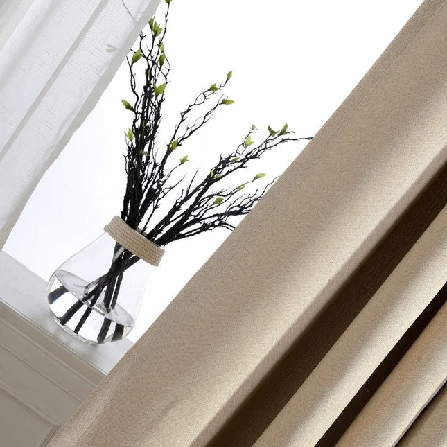 Ensfarvet beige mørklægningsgardin til soveværelse