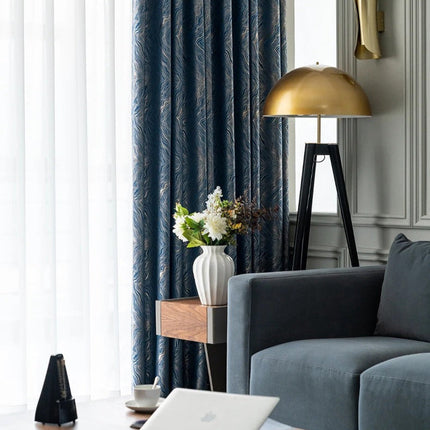 Midnatsblåt mørklægningsgardin med struktur