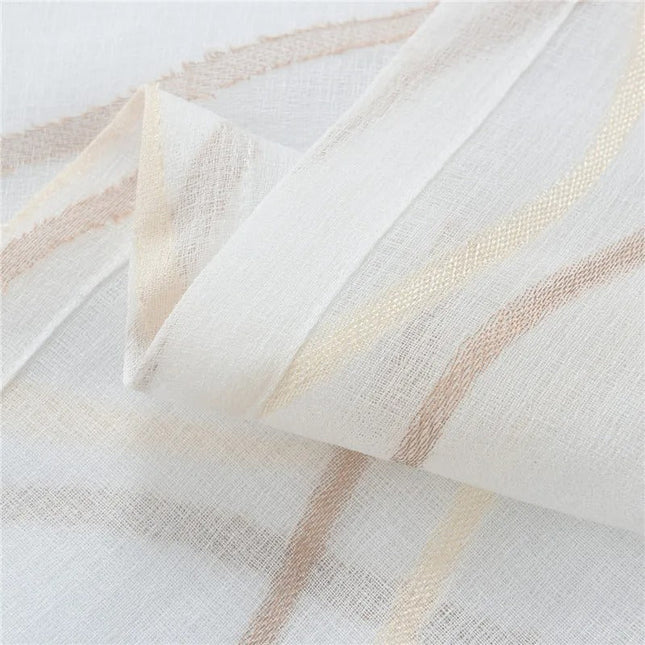 Let gardin med bølget mønster