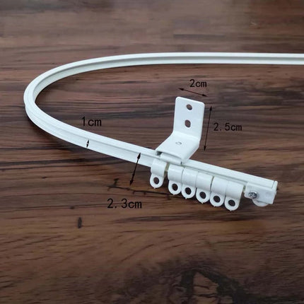 Bøjelig gardinskinne til skæve vinkler