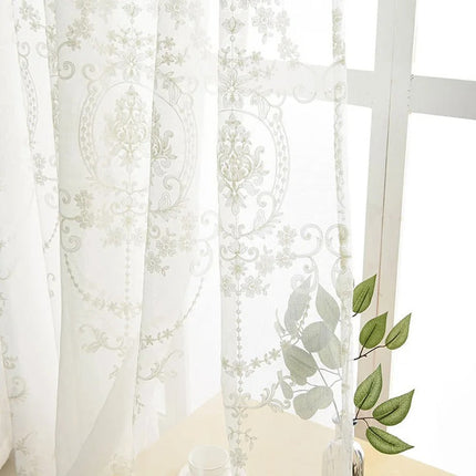 Klassisk let gardin med vævet mønster