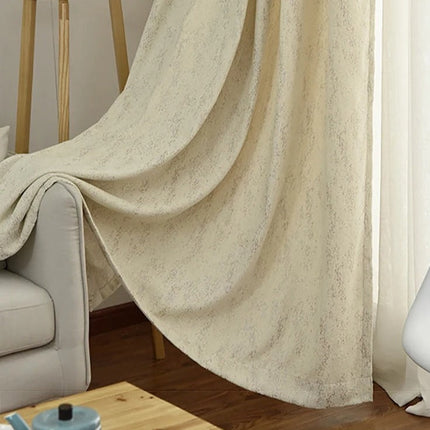 Råhvidt gardin med rustik tekstur