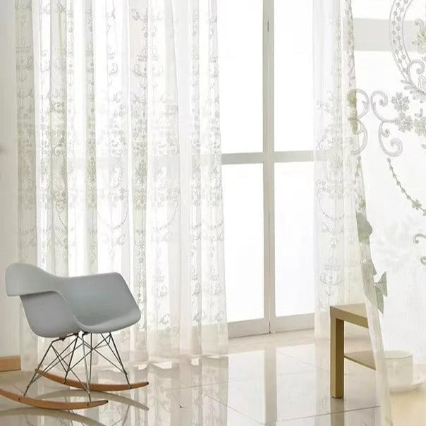 Klassisk let gardin med vævet mønster