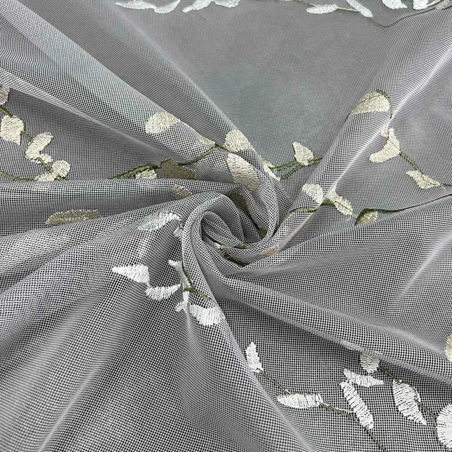 Let gardin med broderede grene