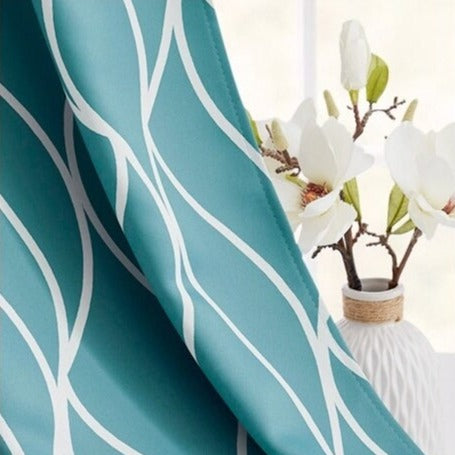 Lyst udendørs gardin med bølgemønster