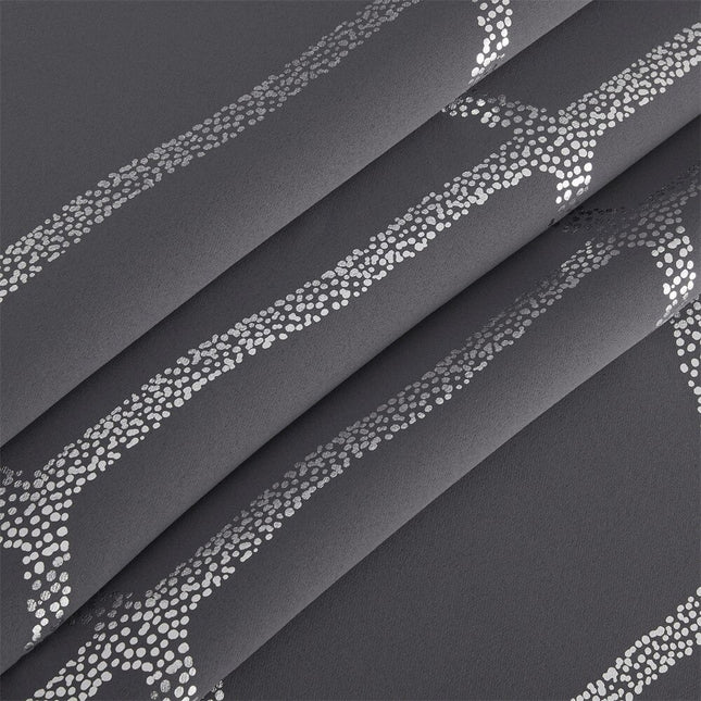 Mørklægningsgardin med geometrisk sølvtryk