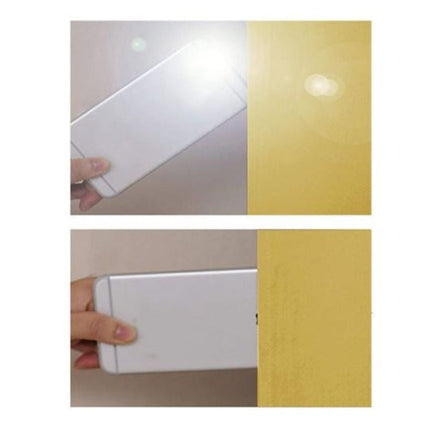 Ensfarvet gult mørklægningsgardin til værelset