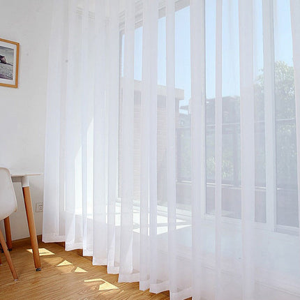 Enkelt og klassisk transparent gardin