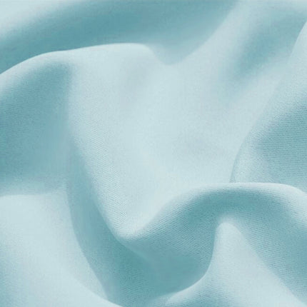 Lyseblåt gardin til overdækket terrasse