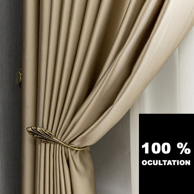 Elegant mørklægningsgardin i silkeblødt stof